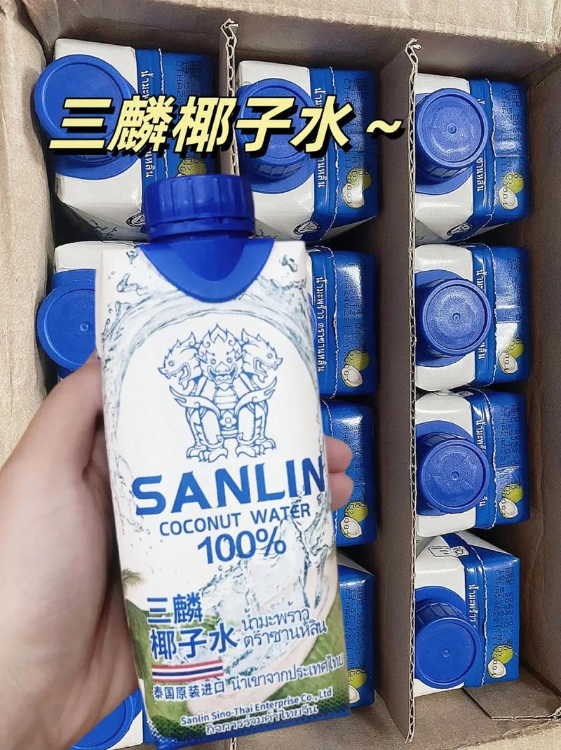 买椰子水开出3颜色，椰子水正常是什么颜色的